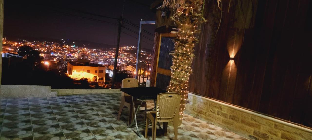 Atoom Lodge Jarash Exterior foto